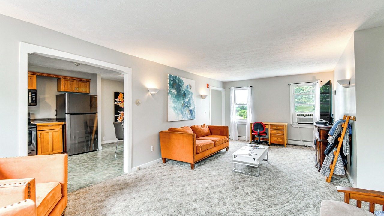 Photo of Livingroom in Seneca Falls