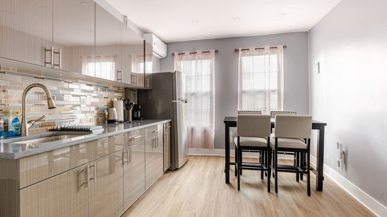 Photo of Kitchen in Black Rock Historic District