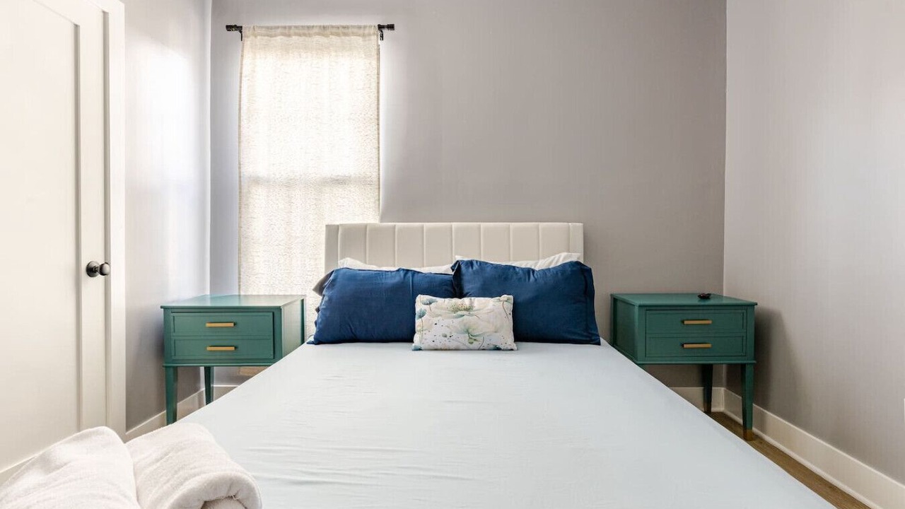 Photo of Bedroom in Black Rock Historic District
