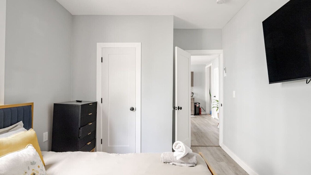 Photo of Bedroom in Black Rock Historic District