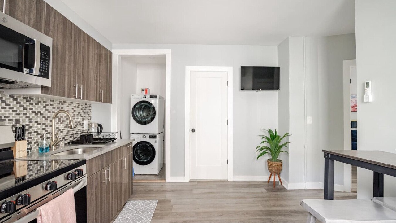 Photo of Kitchen in Black Rock Historic District
