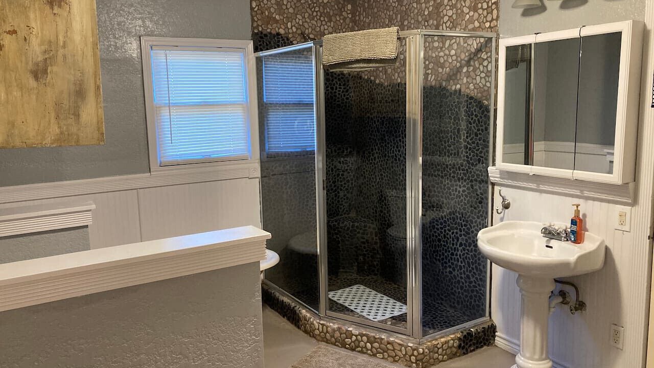 Photo of Bathroom in Seguin
