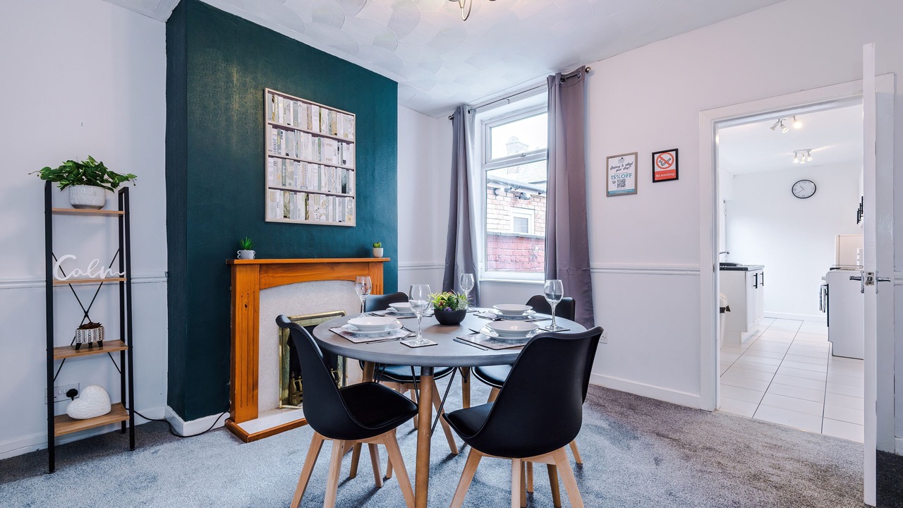 Photo of Others in Latchford