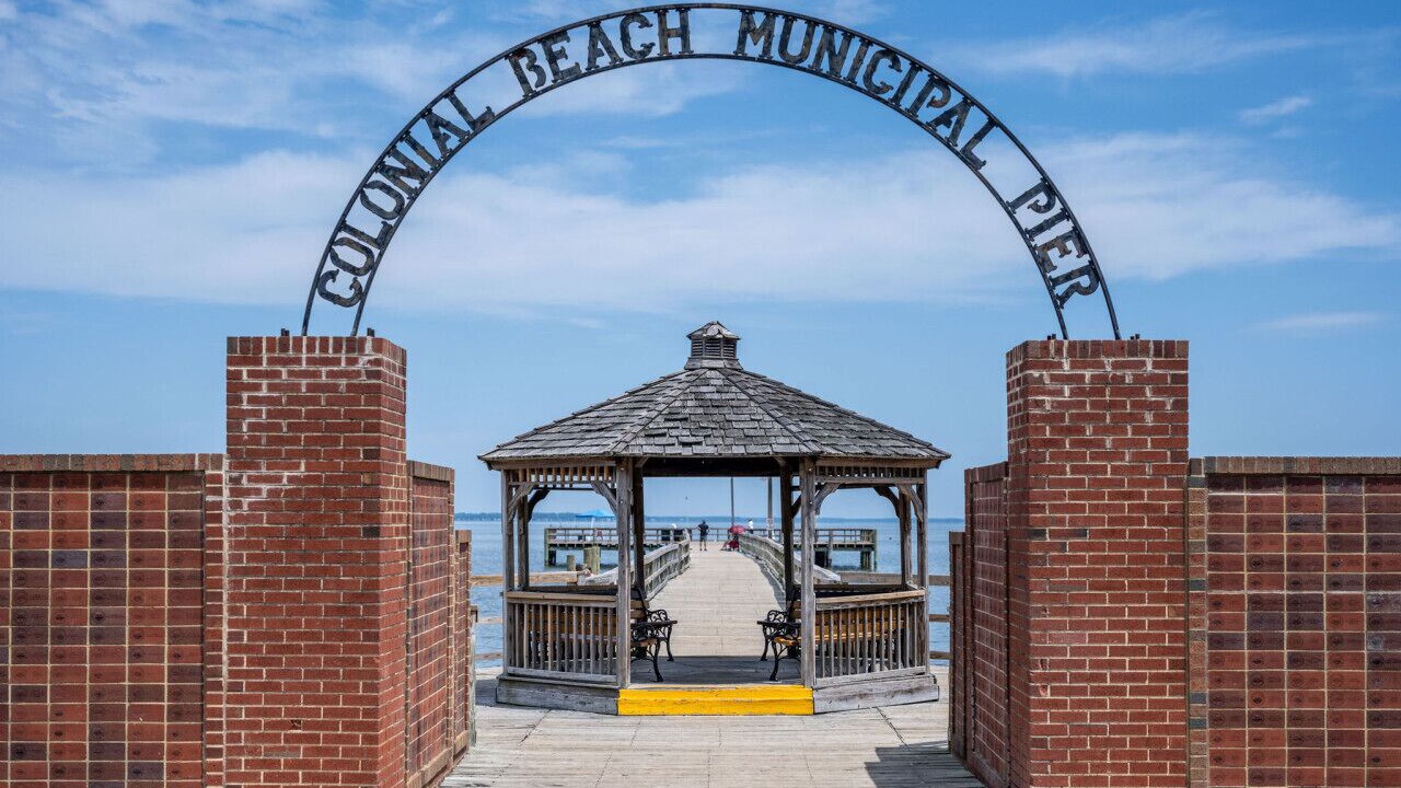 Photo of Others in Issue