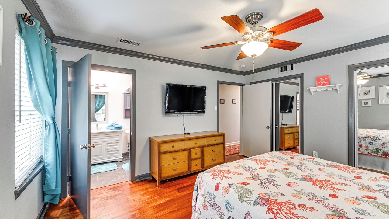 Photo of Bedroom in Richland Hills