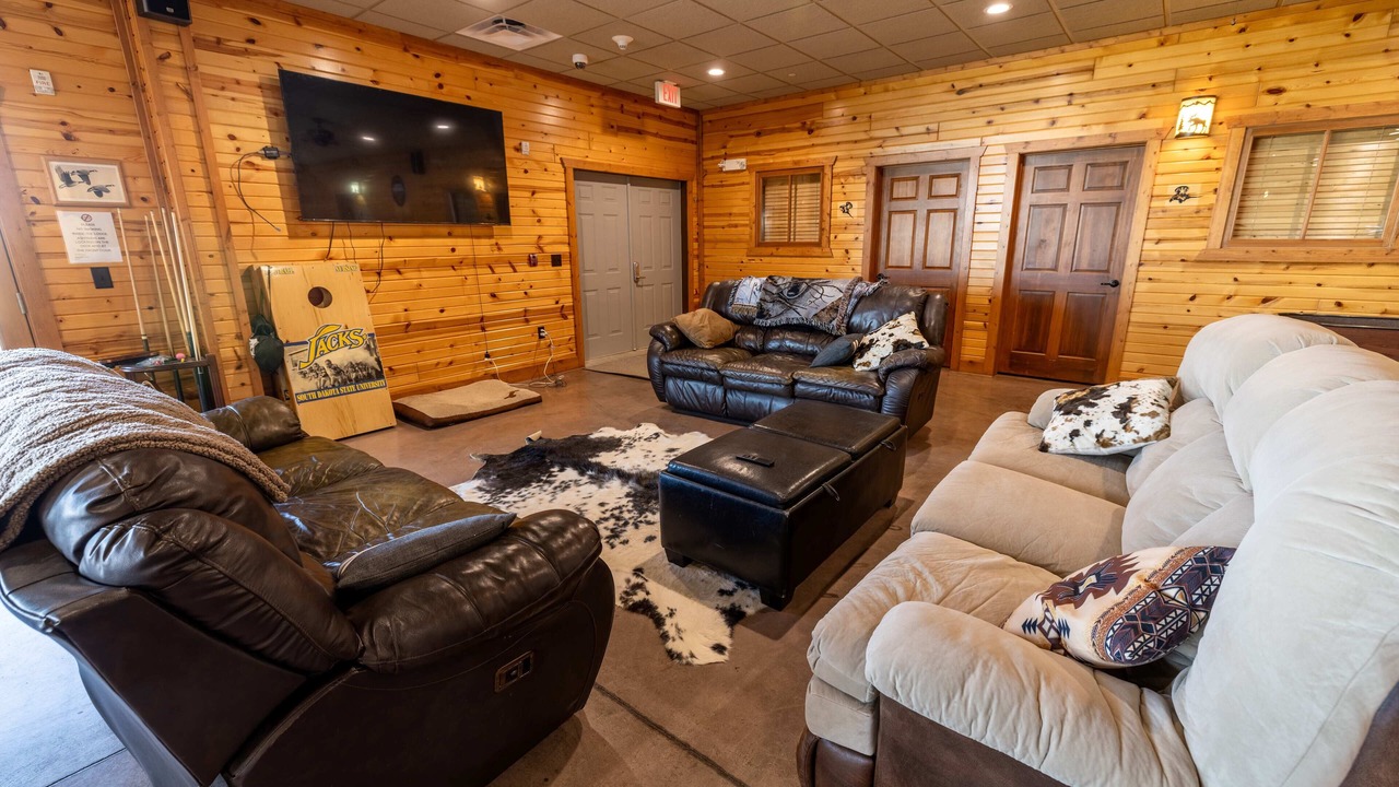 Photo of Livingroom in Pierre