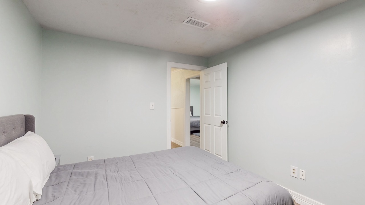Photo of Bedroom in Porter