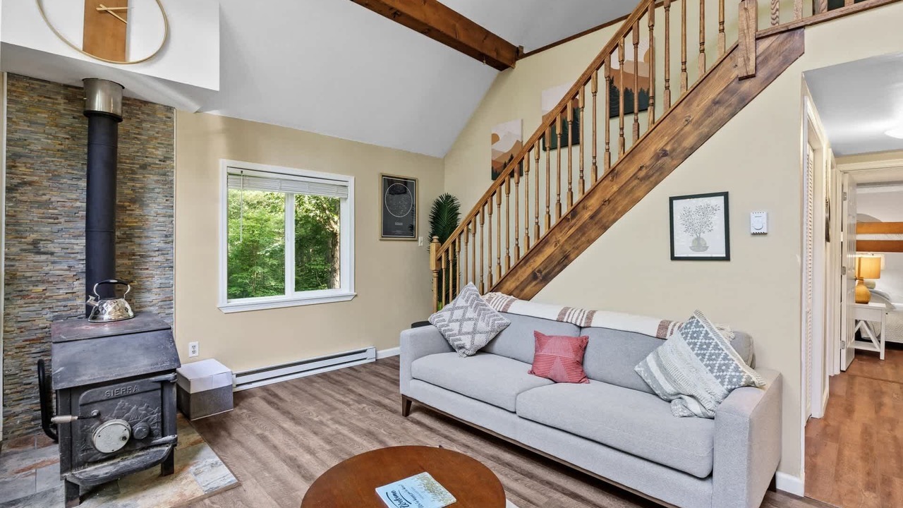 Photo of Livingroom in Ridgeway