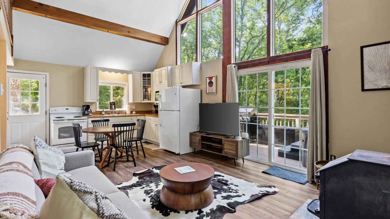 Photo of Livingroom in Ridgeway