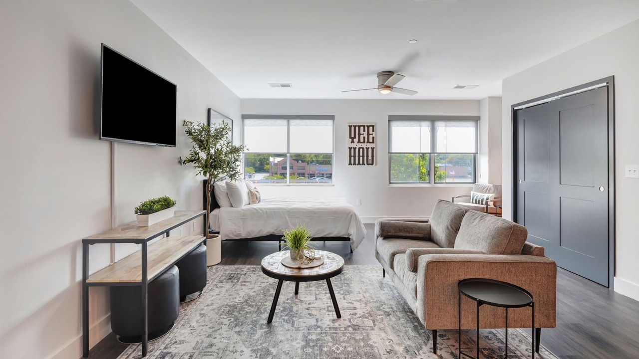 Photo of Livingroom in Donelson