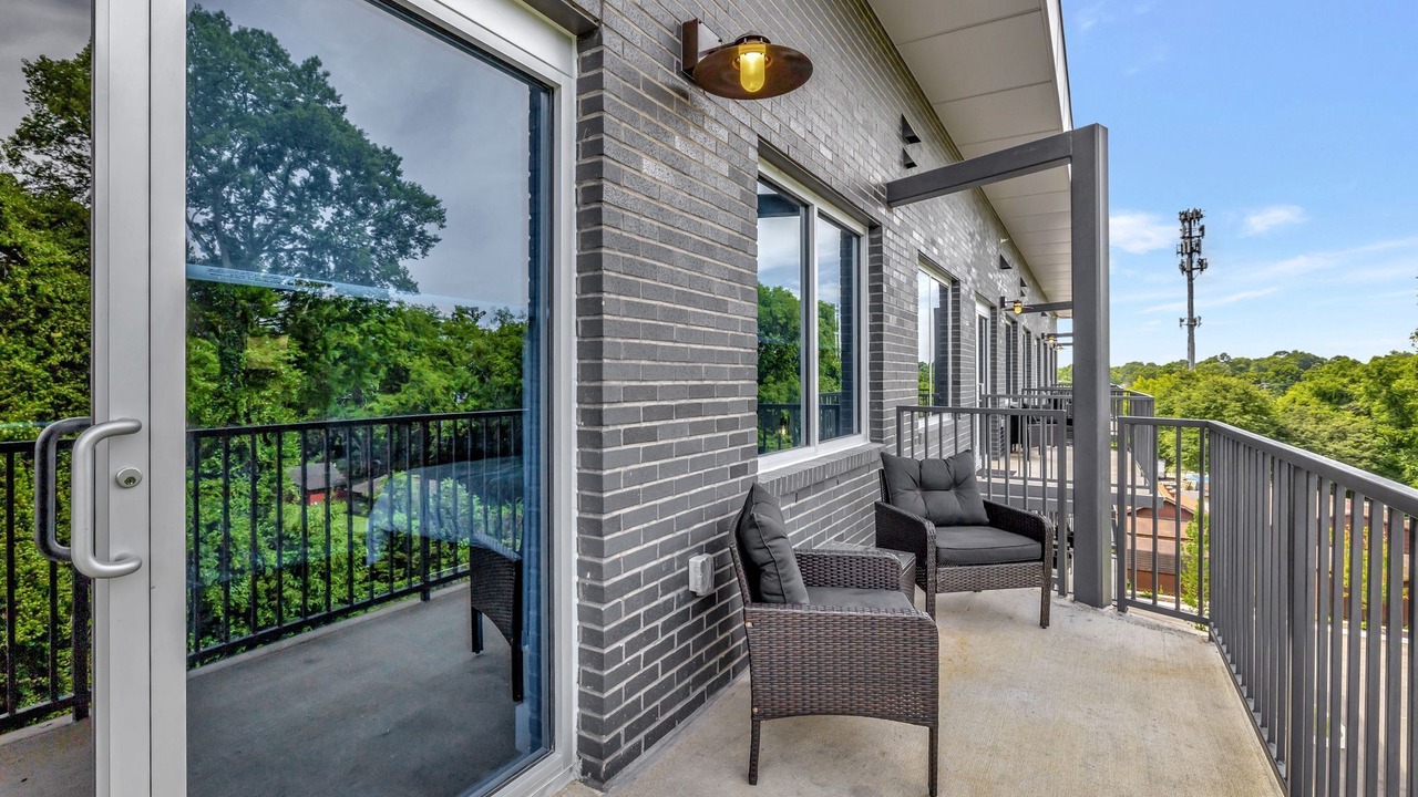 Photo of Patio Balcony in Merry Oaks