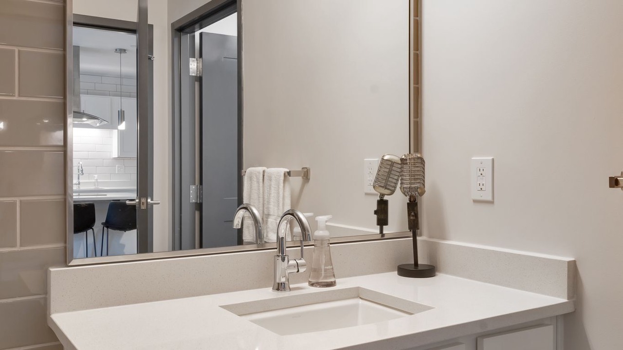 Photo of Bathroom in Merry Oaks