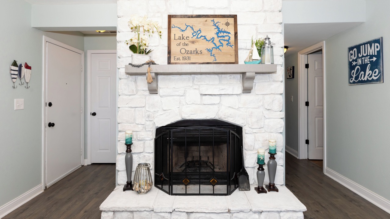 Photo of Livingroom in Osage Beach