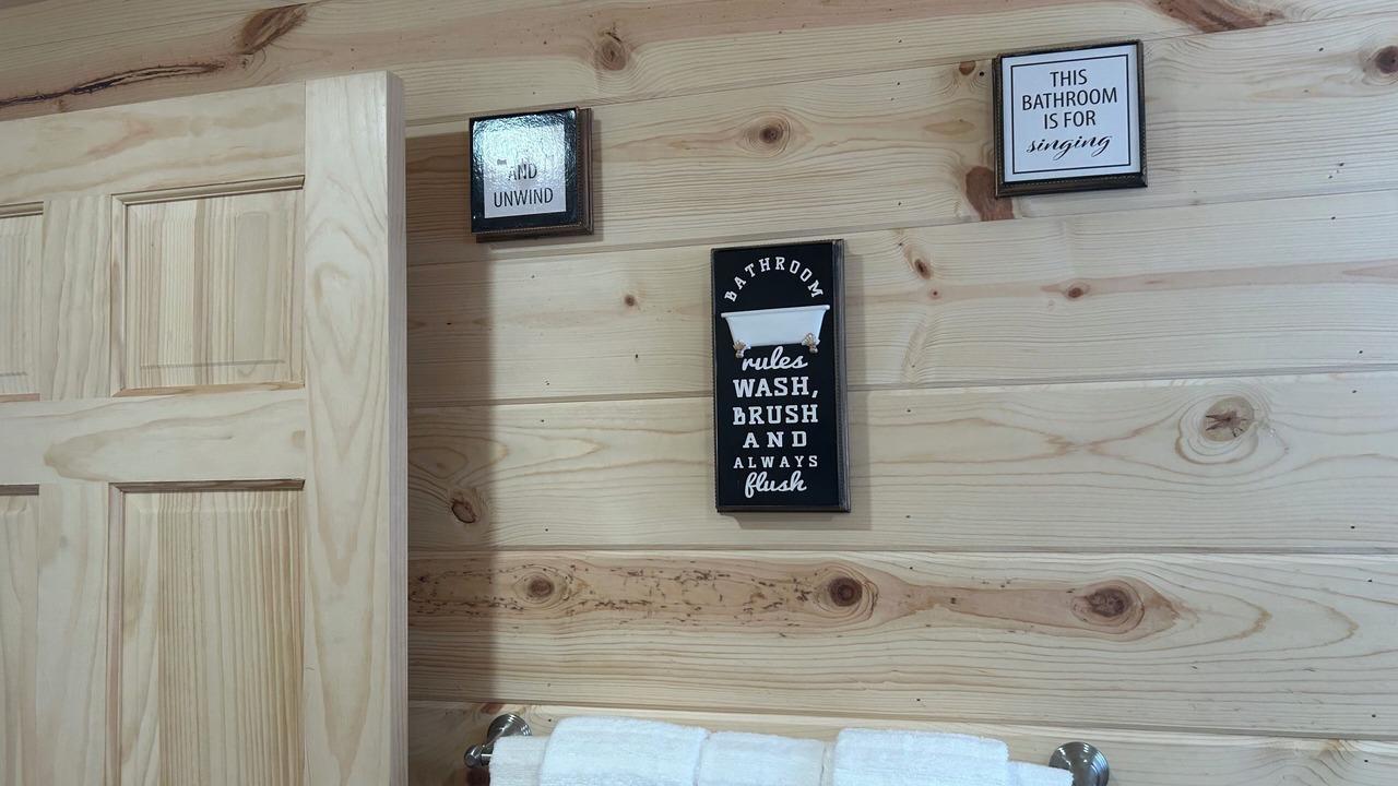 Photo of Bathroom in Licking