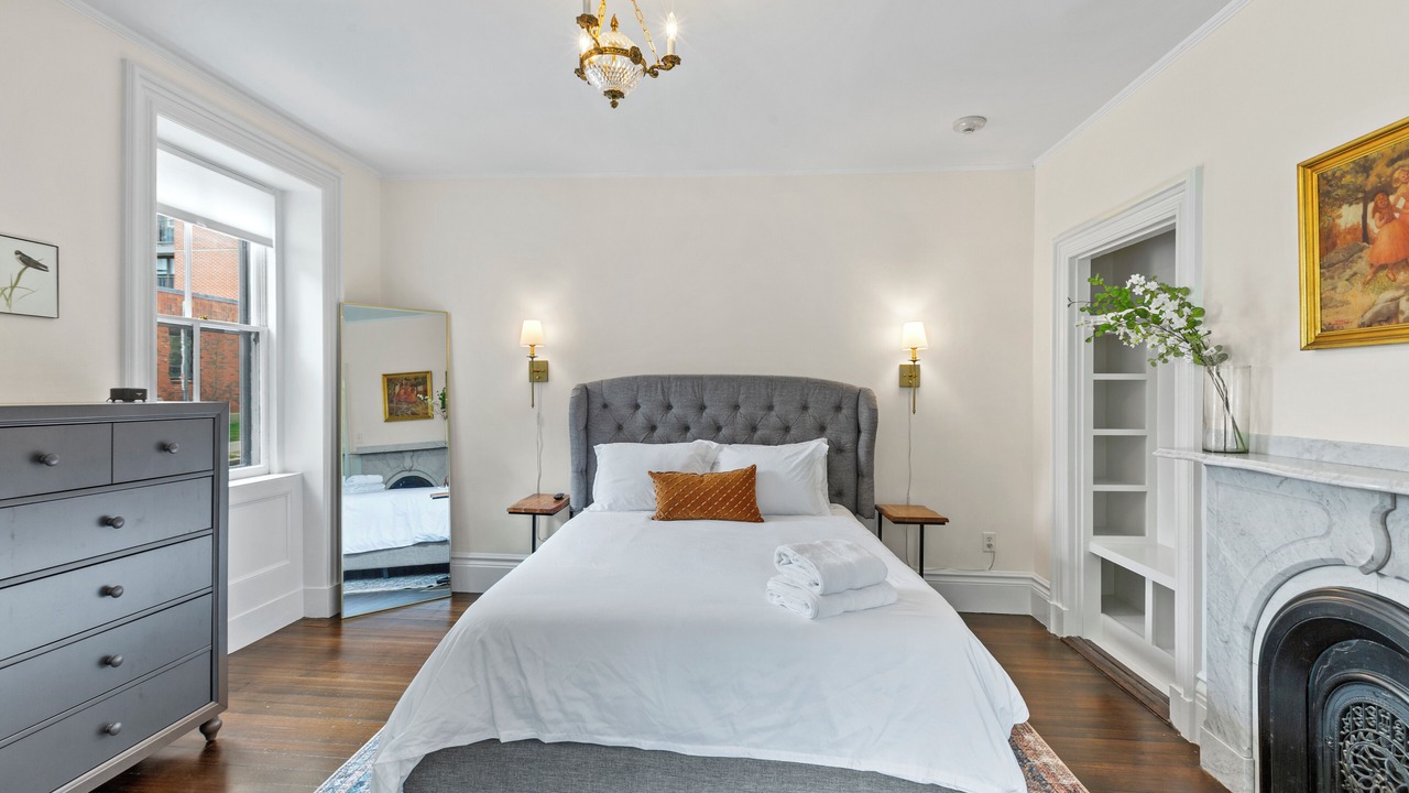 Photo of Bedroom in Salem