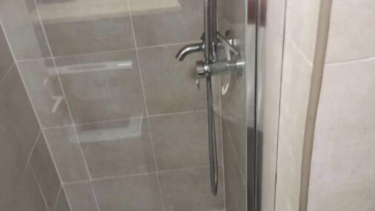 Photo of Bathroom in Ris Orangis
