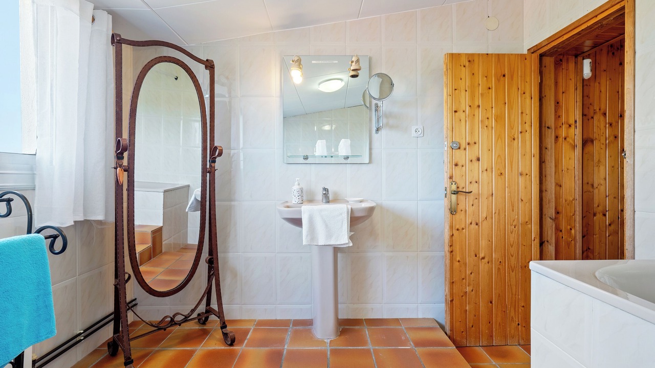 Photo of Bathroom in Torrelles de Foix