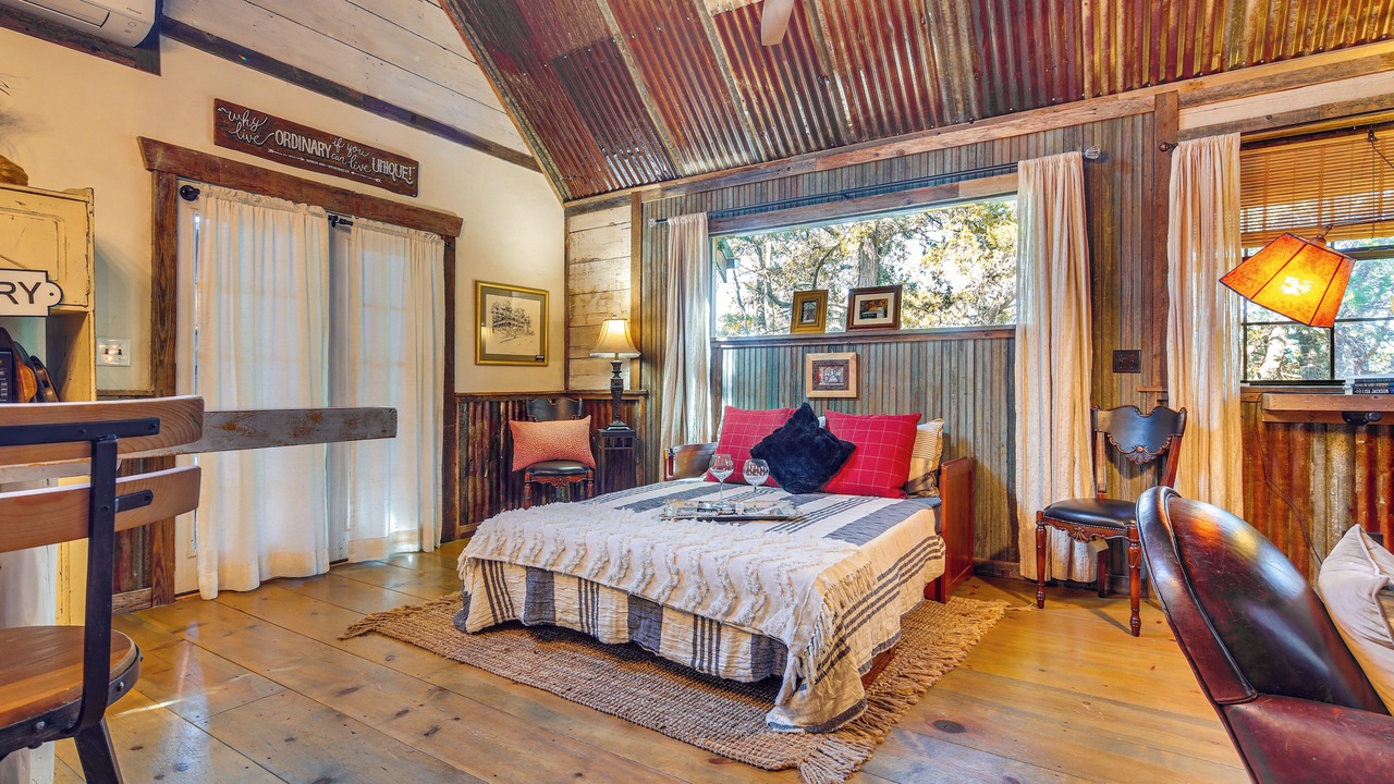 Photo of Bedroom in Wimberley