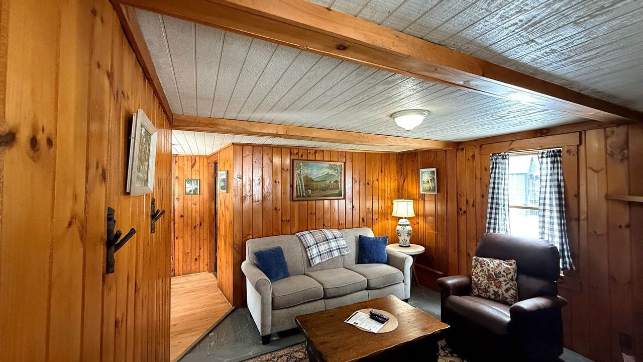 Photo of Livingroom in Holderness