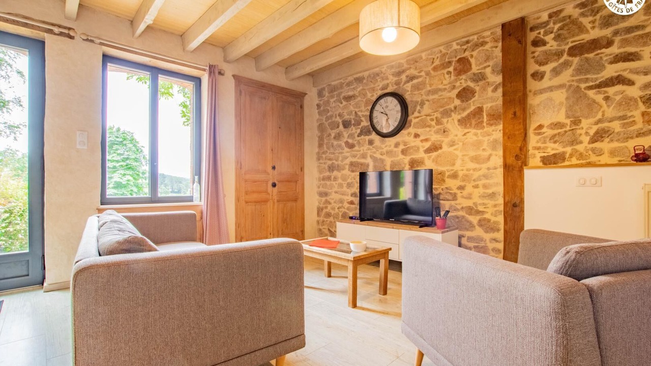 Photo of Livingroom in Montmelard