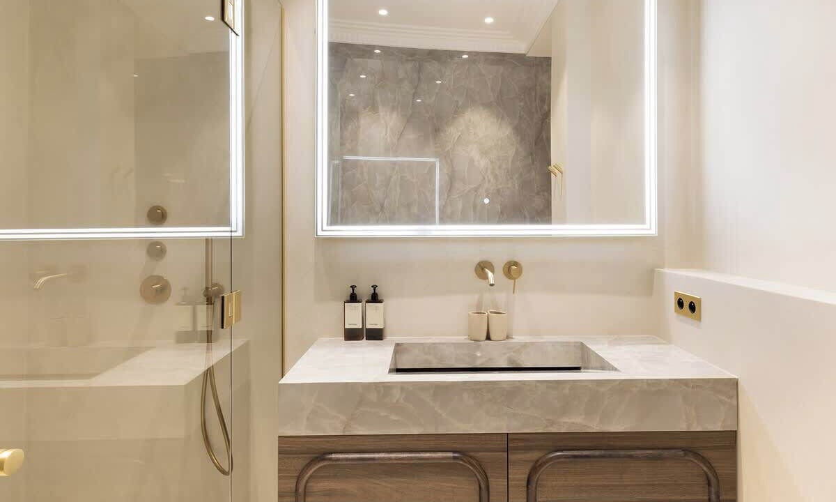 Photo of Bathroom in Champs-Elysees