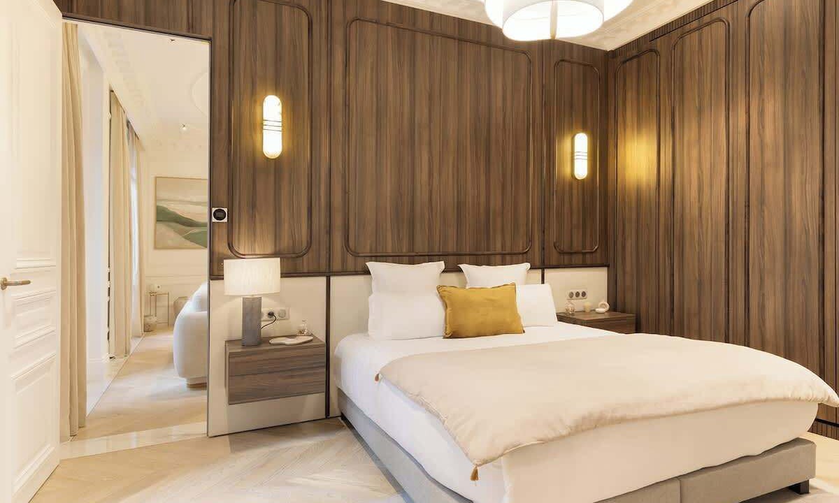 Photo of Bedroom in Champs-Elysees