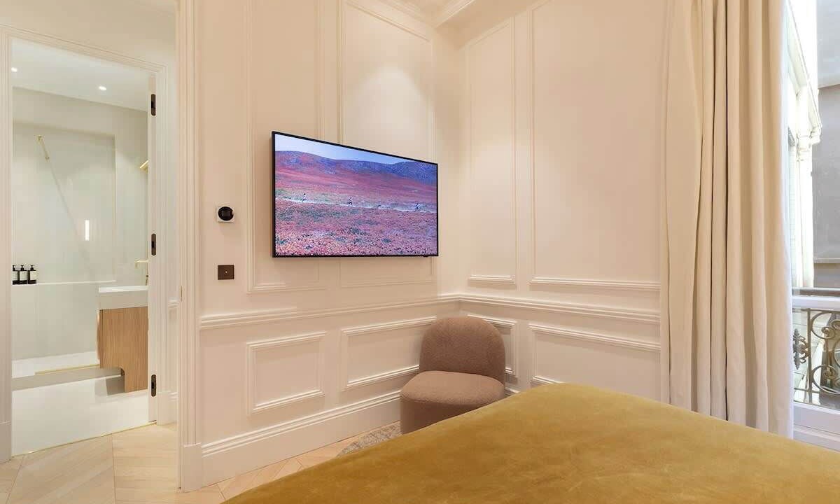 Photo of Bedroom in Champs-Elysees