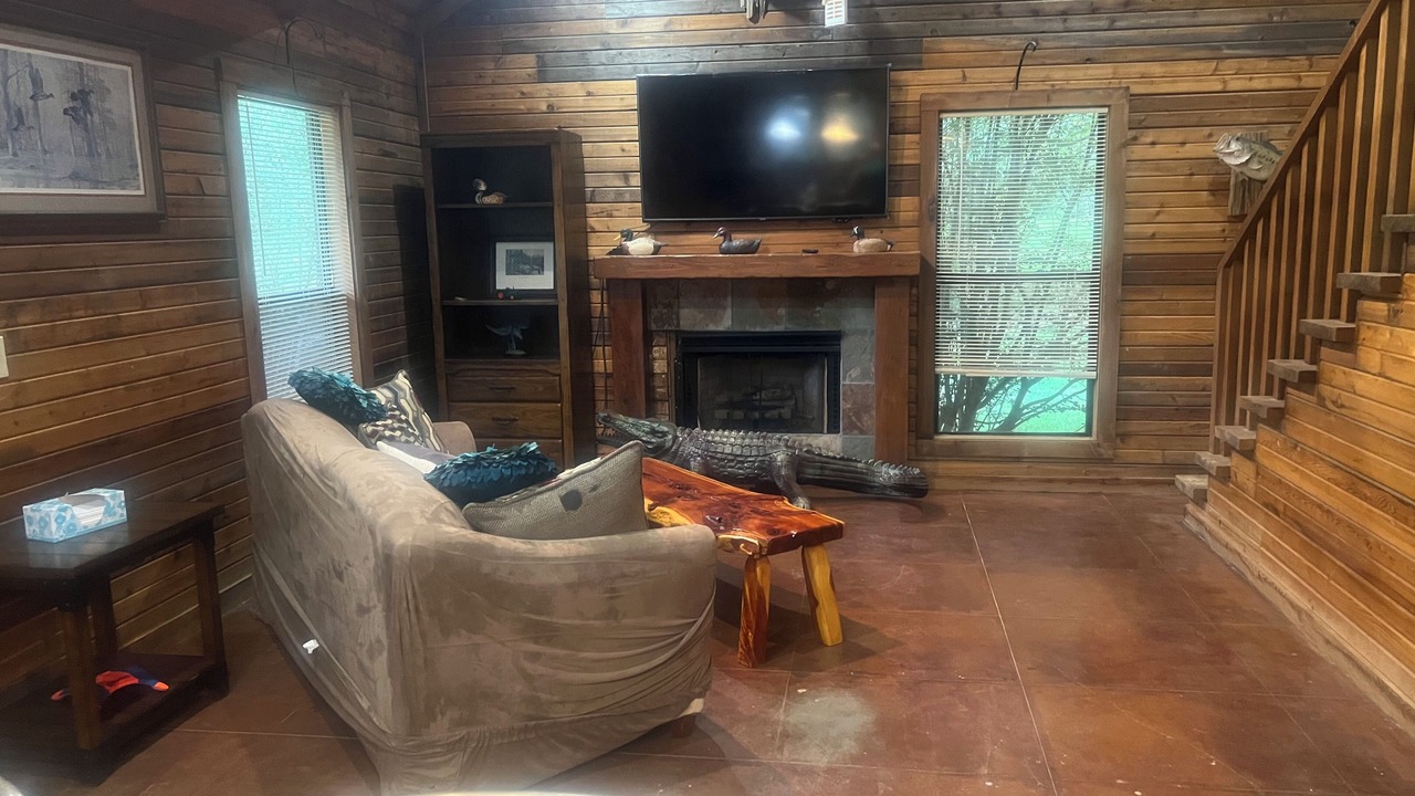 Photo of Livingroom in Utica