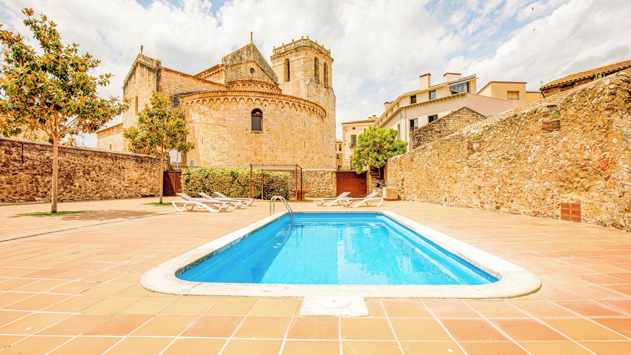 Photo of Outdoor in Besalu