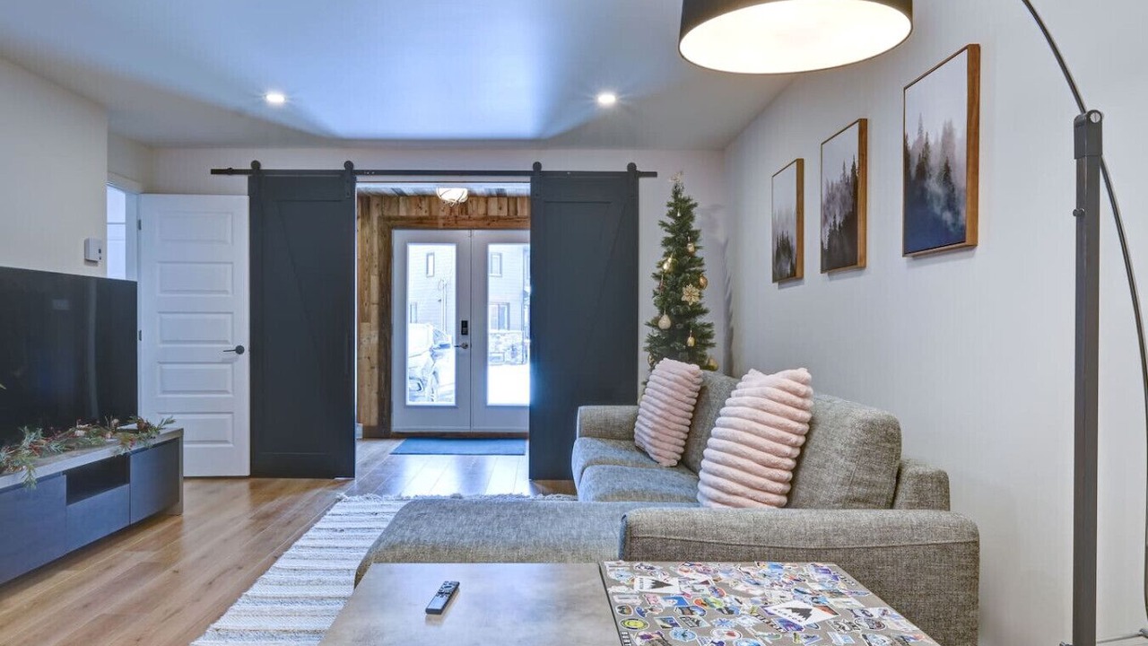 Photo of Livingroom in Saint-Faustin-Lac-Carre