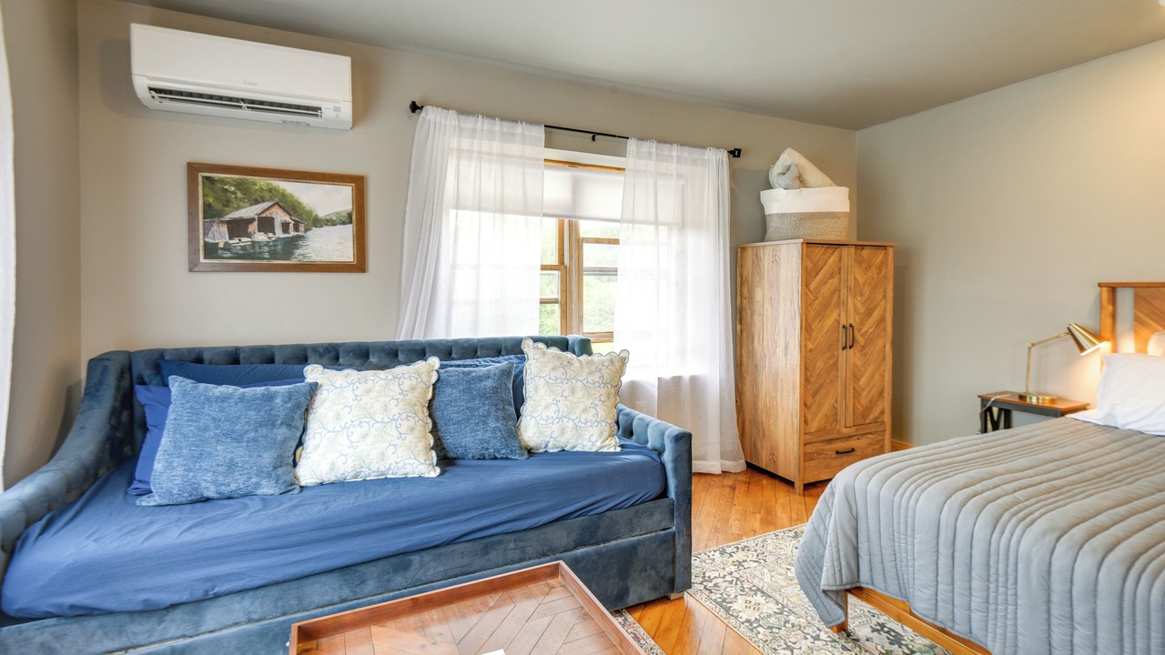 Photo of Bedroom in Meredith