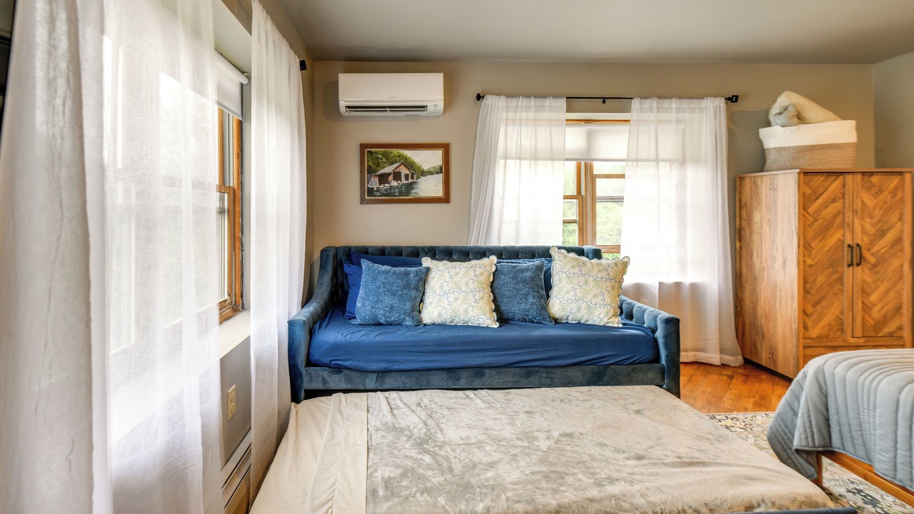 Photo of Bedroom in Meredith