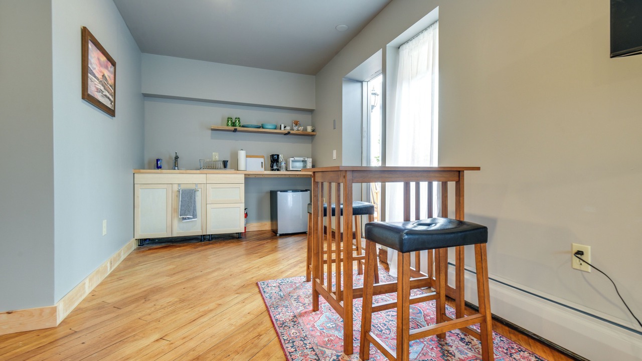 Photo of Others in Meredith