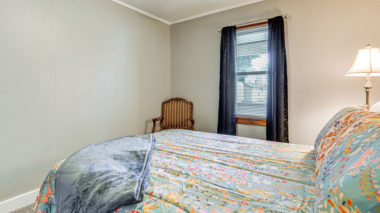 Photo of Bedroom in North Tonawanda