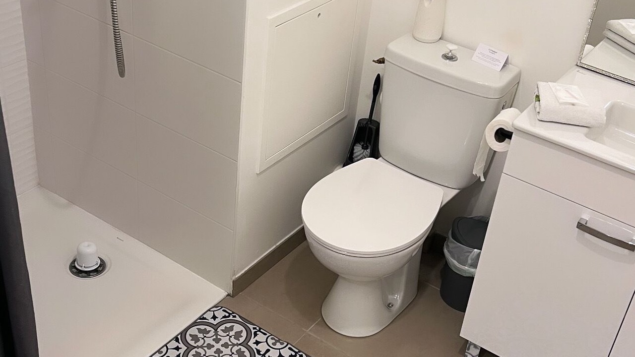 Photo of Bathroom in Decines-Charpieu