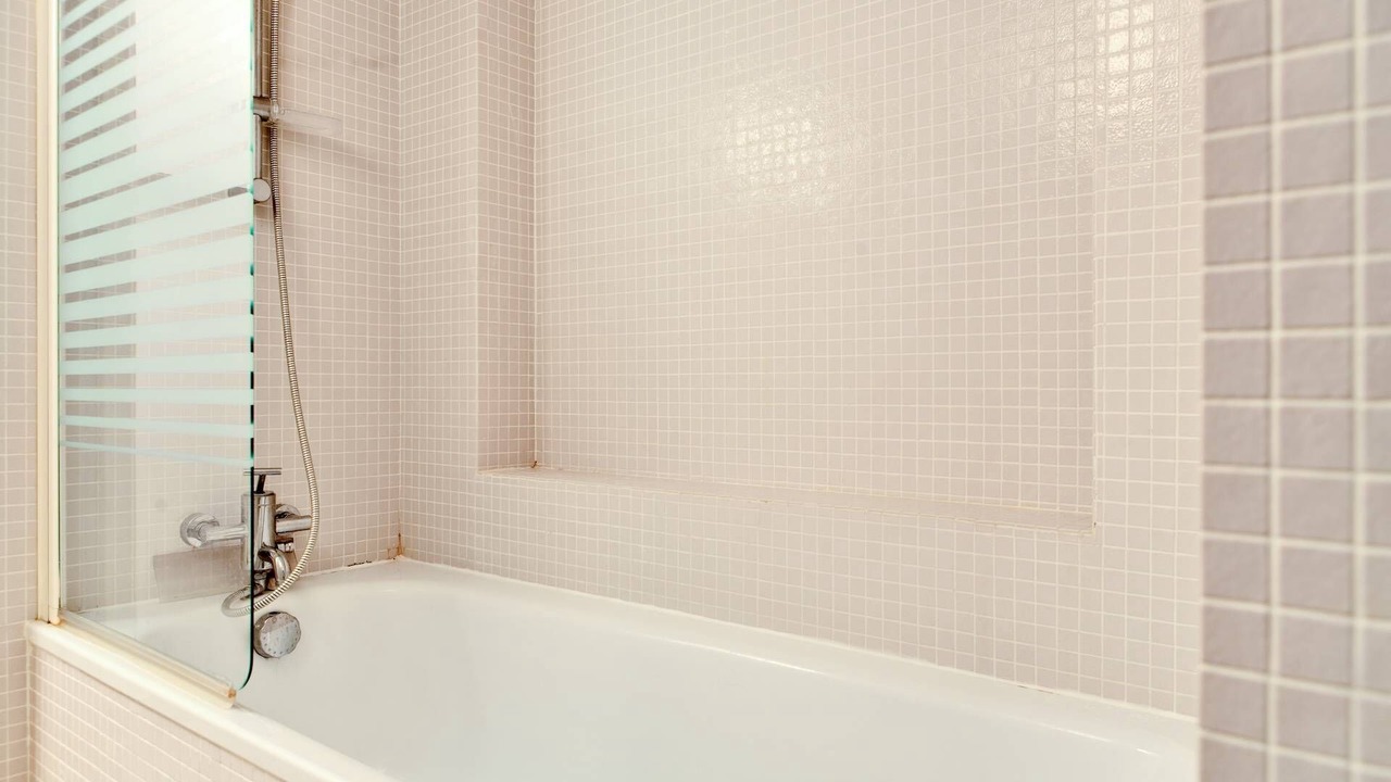 Photo of Bathroom in Saint-Merri