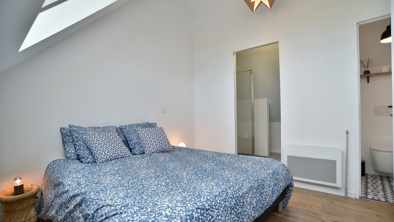 Photo of Bedroom in Carolles