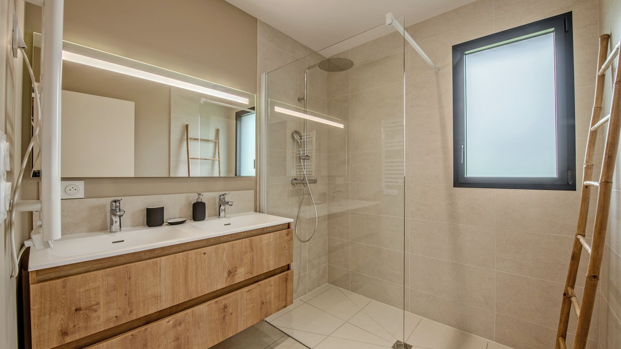 Photo of Bathroom in Lesneven