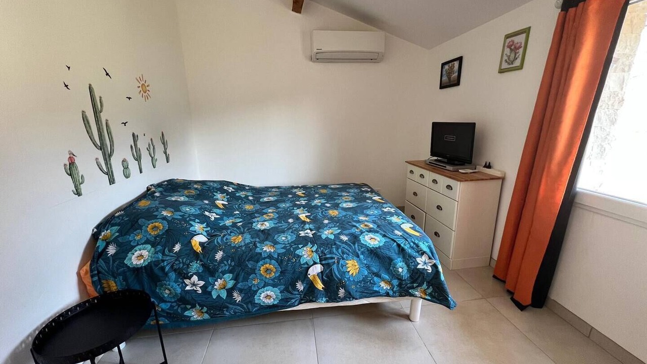 Photo of Bedroom in Cuxac-dʼAude