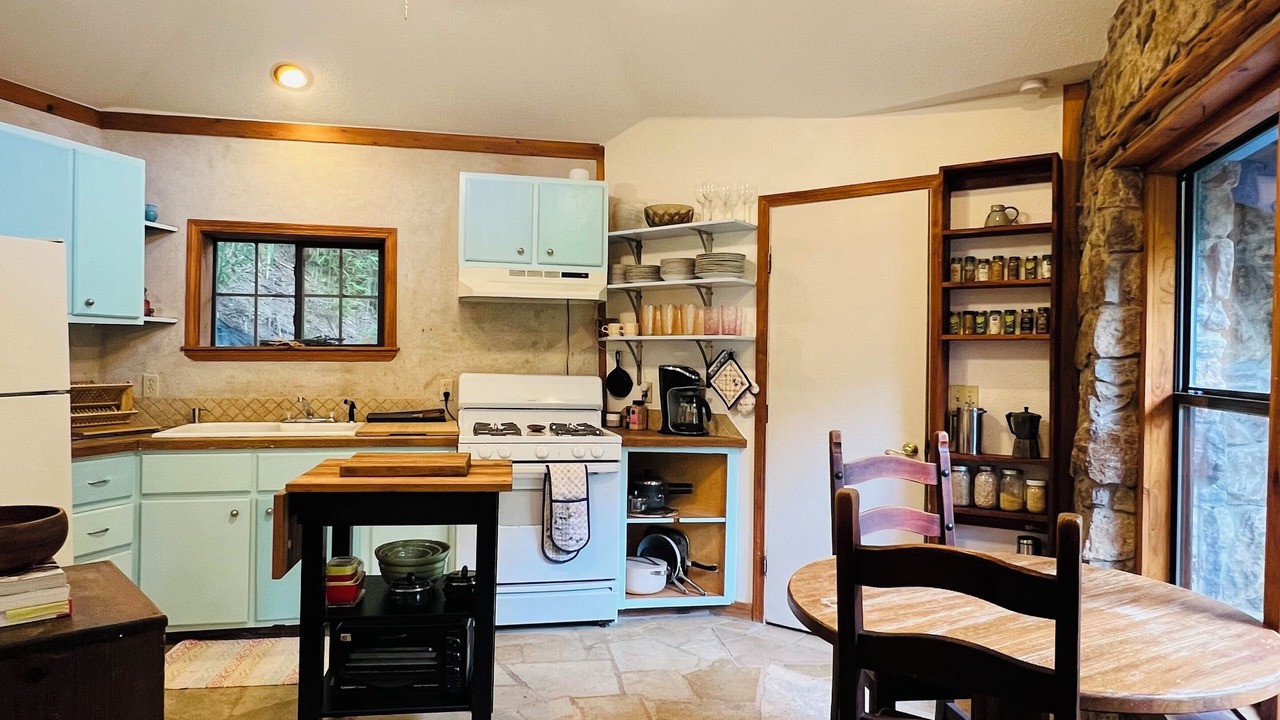 Photo of Kitchen in East MLK
