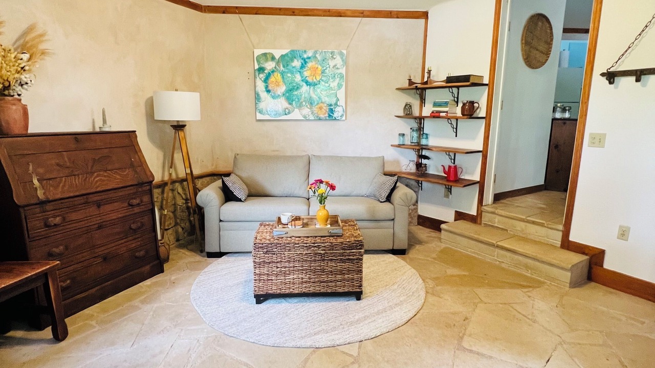 Photo of Livingroom in East MLK