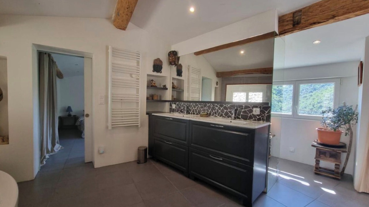 Photo of Bathroom in Valleraugue