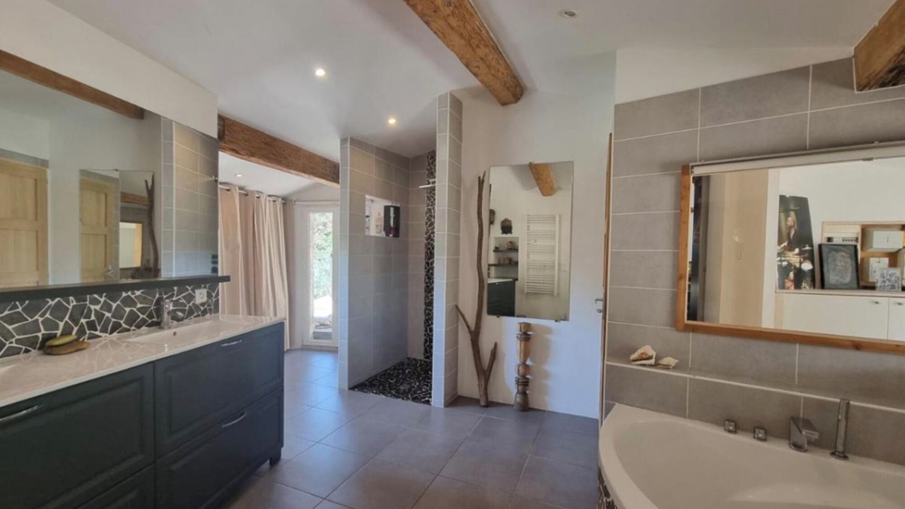 Photo of Bathroom in Valleraugue