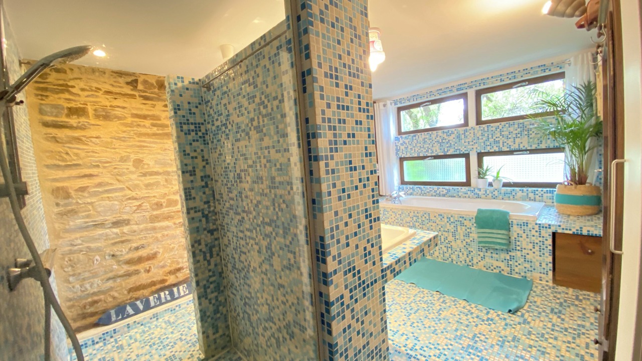 Photo of Bathroom in Saint-Dolay