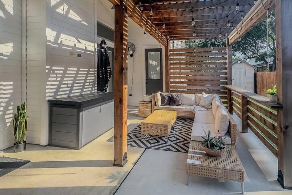 Photo of Patio Balcony in Roanoke