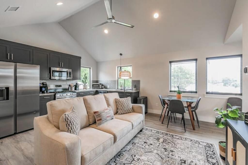 Photo of Livingroom in Roanoke