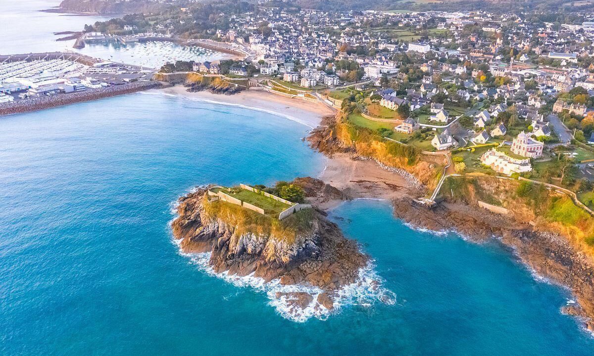 Photo of Outdoor in Plourhan