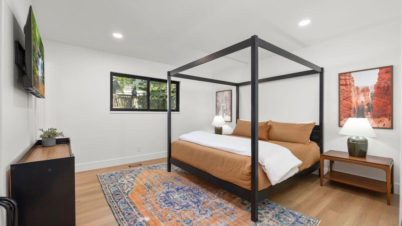 Photo of Bedroom in Sandy