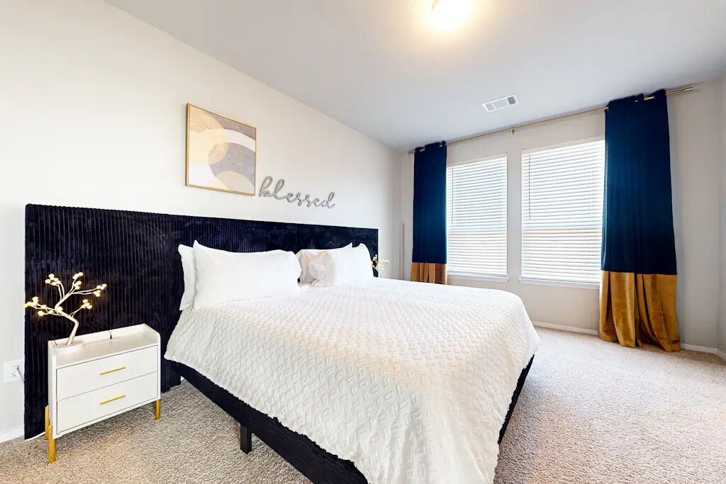 Photo of Bedroom in Travis County