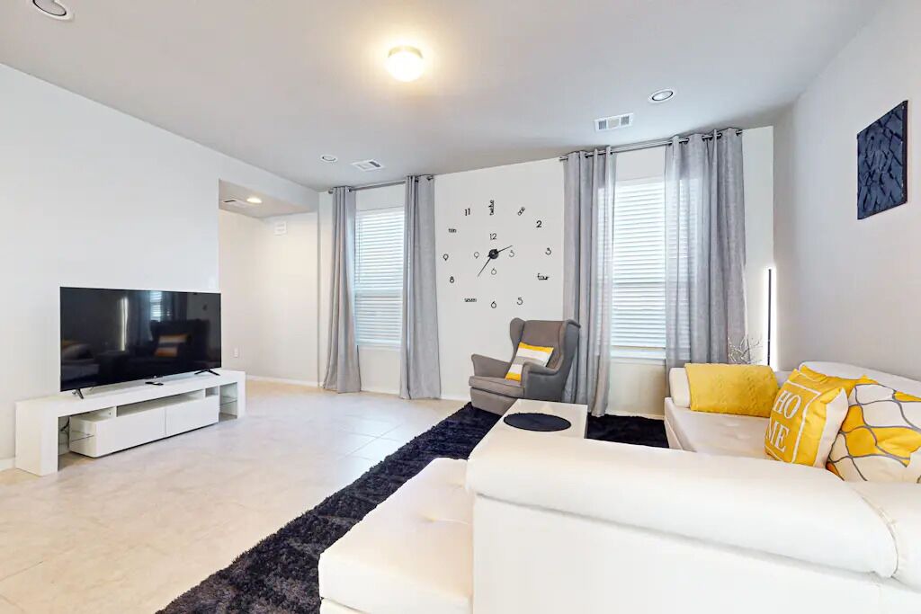 Photo of Livingroom in Travis County